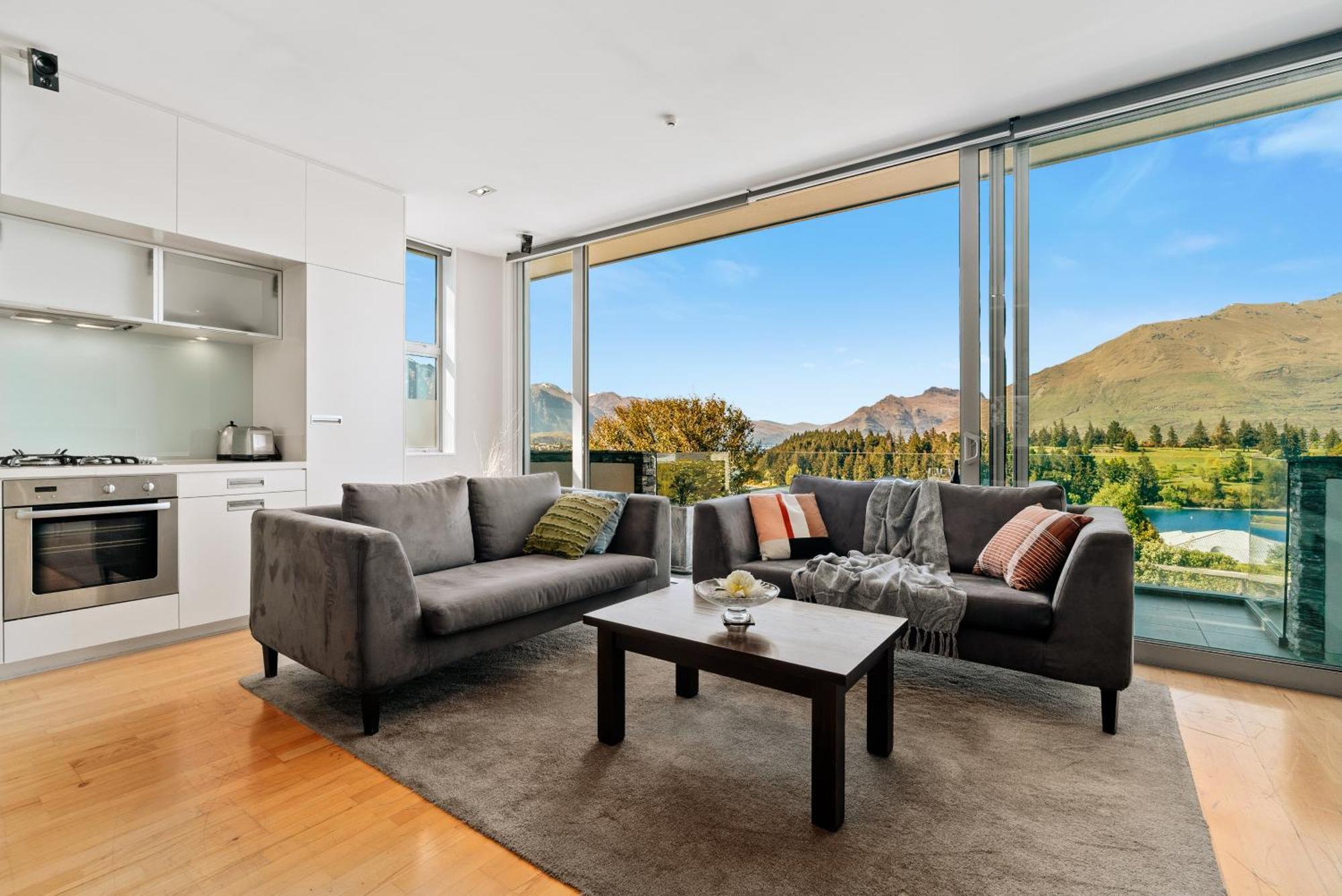 Modern Executive Living In Pounamu Queenstown Exterior foto